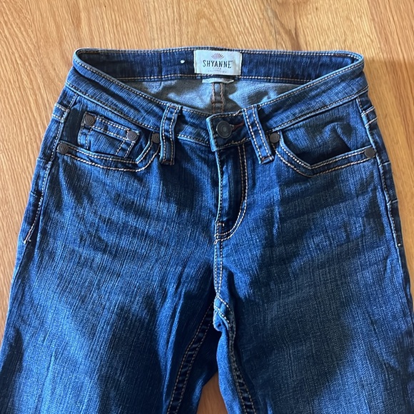 Shyanne Jeans - Picture 6 of 6